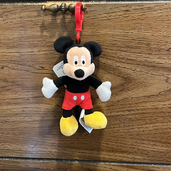 Set of Disney keychains/backpack clips - Picture 4 of 12
